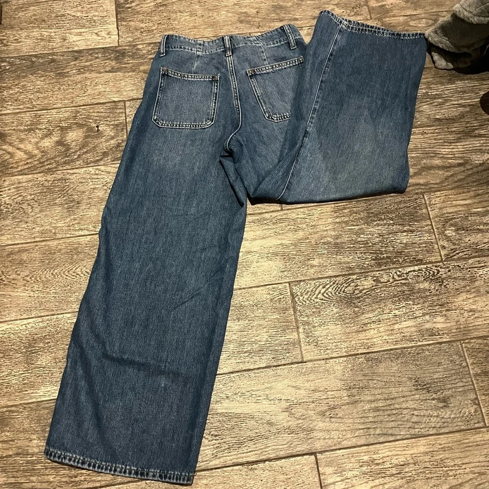 Old Navy High-Rise baggy wide leg jean - Picture 5 of 6
